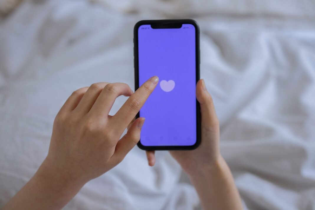 Falling In Love With Someone On Social Media Is For Cowards
