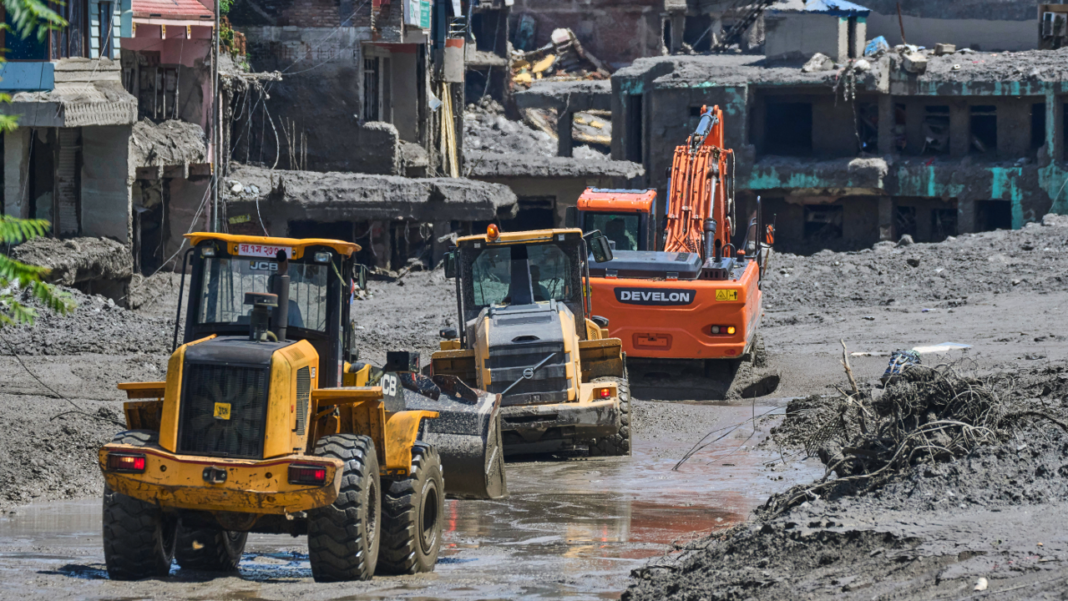 Nepal-Tibet floods kill 273, USGS blames glacier collapse