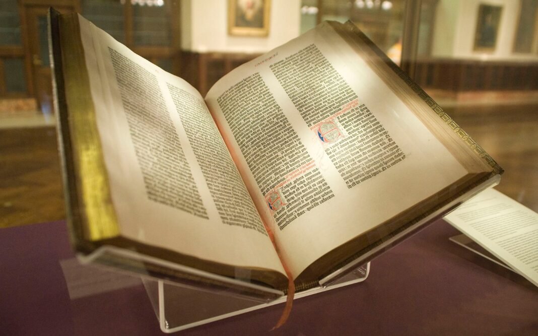 Outrage Over Texas Bible Teaching Sparks Anti-Intellectual Backlash