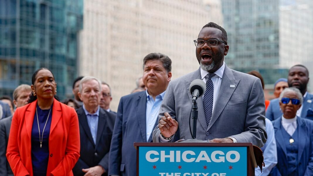 15 Shot, One Dead; Chicago Leaders Call for Silence