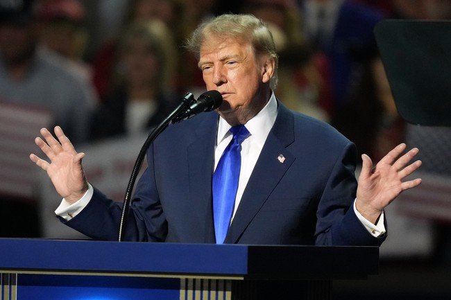 Morning Briefing: Trump’s Unconventional Midterm Convention