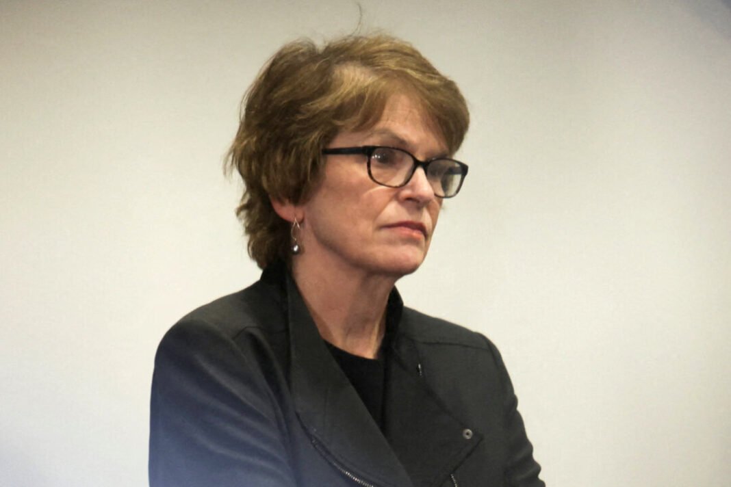 Brown University President Resigns Amid Leadership Crisis