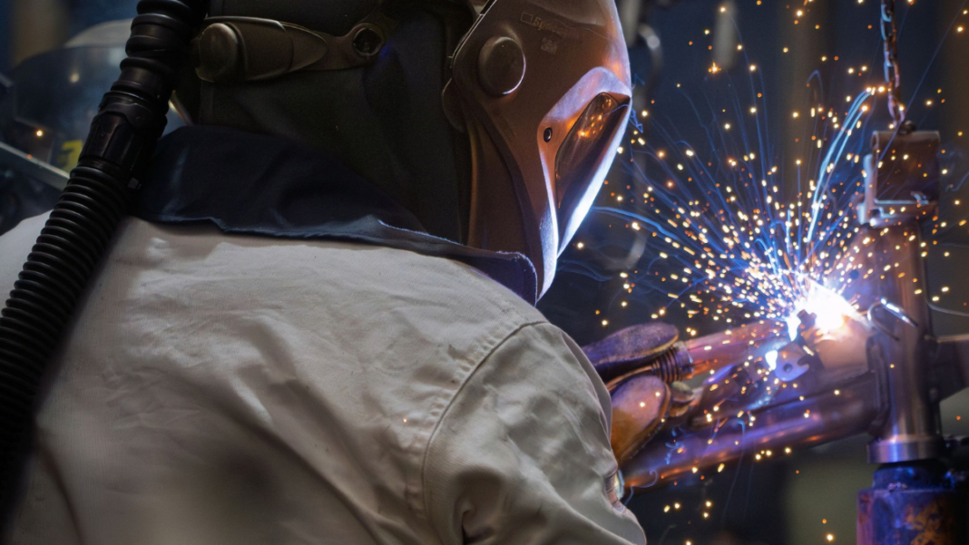 Florida Kicks Illegal Immigrants from State Job Training