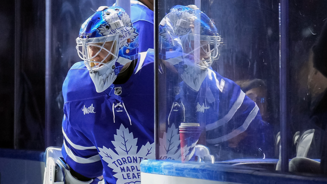 Leafs fans torch Bobrovsky veteran ruins rookie lap for top pick