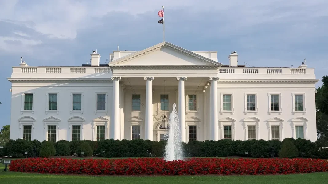 Arizona man charged with White House bomb threat email