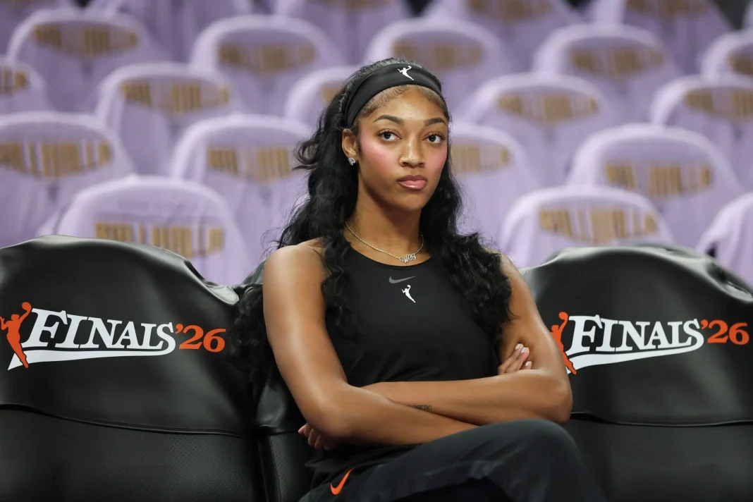 Dream Leaves Court for Anthem, Returns Seconds Later at WNBA Finals